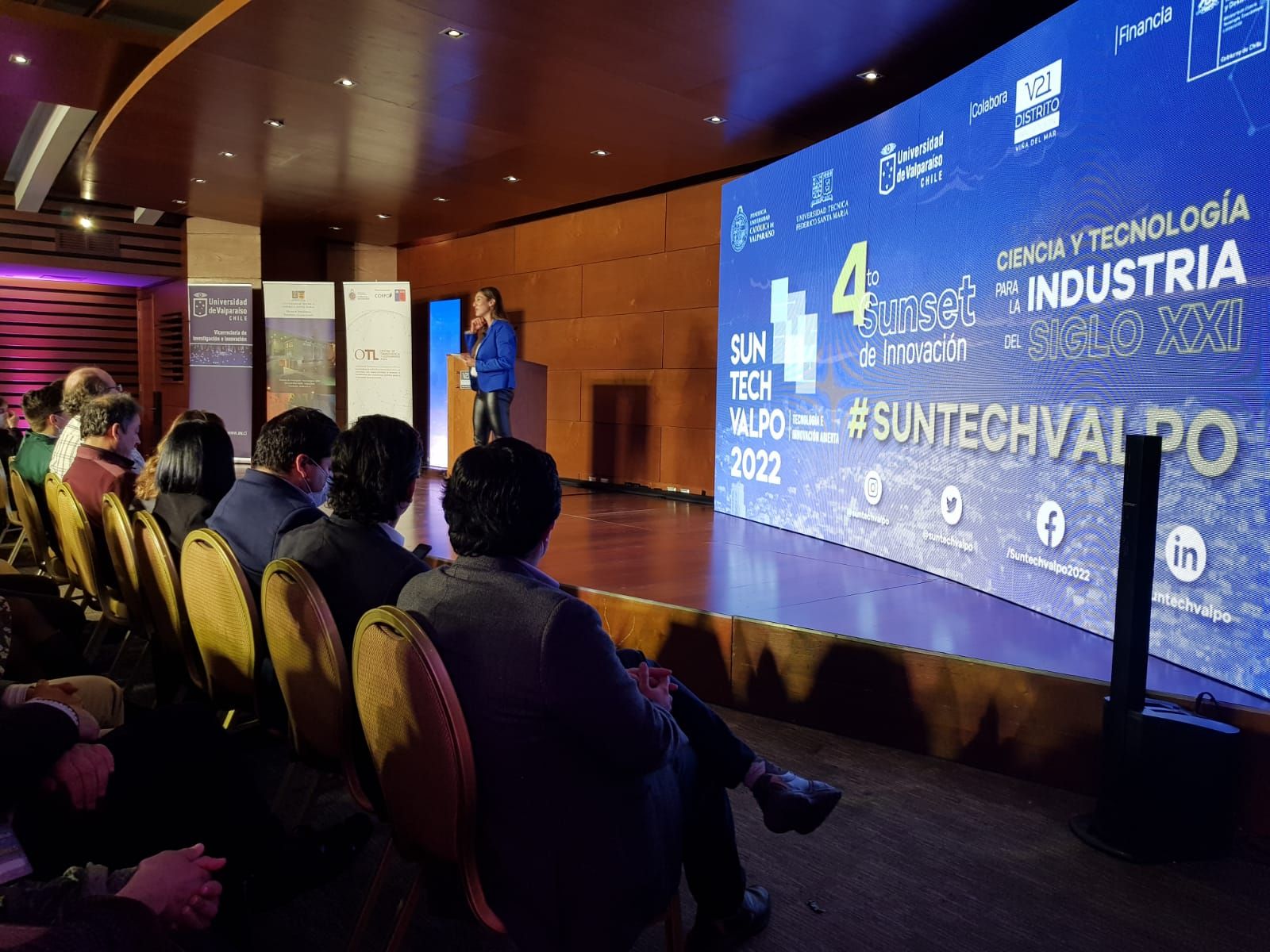 En Distrito V21 se desarrolló una nueva versión del sunset de innovación SuntechValpo