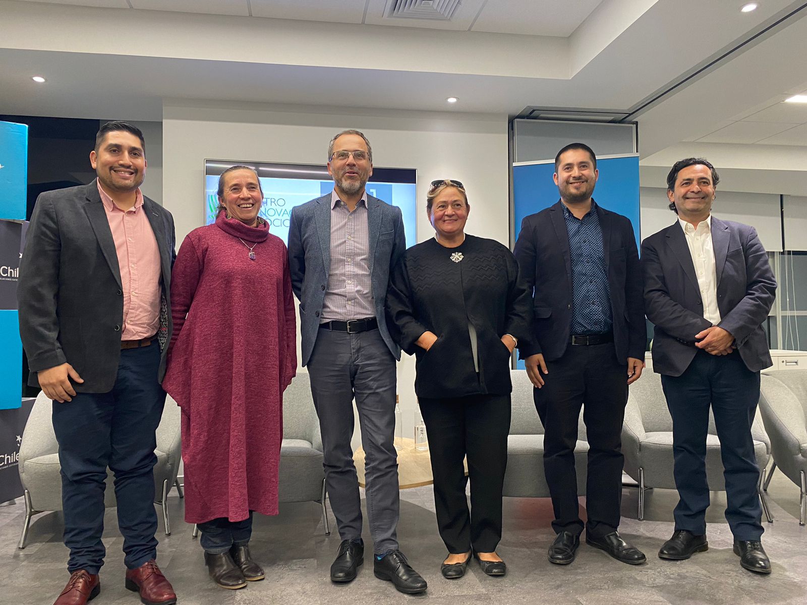 Conversatorio de ProChile en V21 destacó casos de éxito de la región