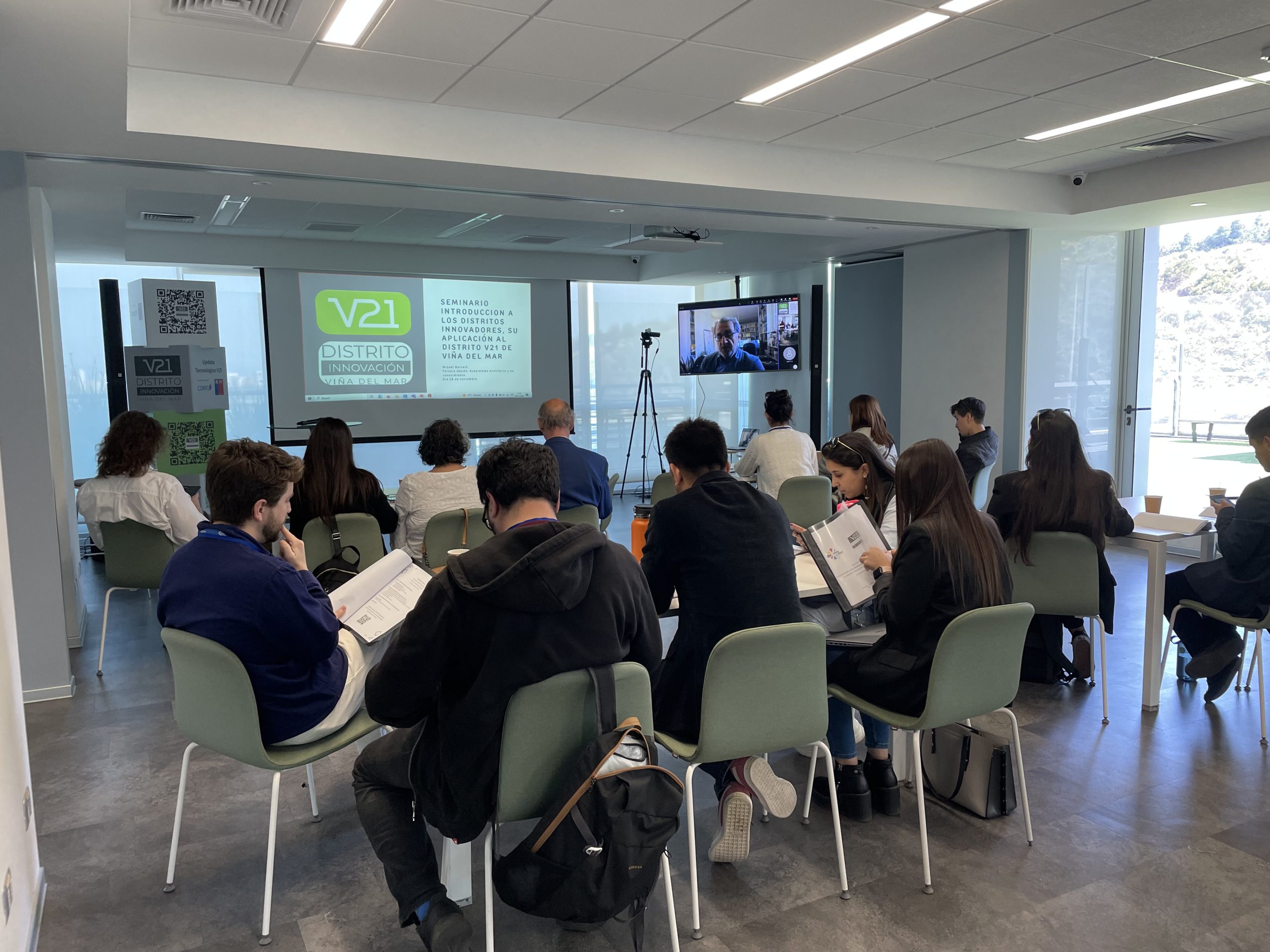 Funcionarios del Municipio de Viña del Mar participan del tercer Seminario de Capacitación sobre Distritos de Innovación